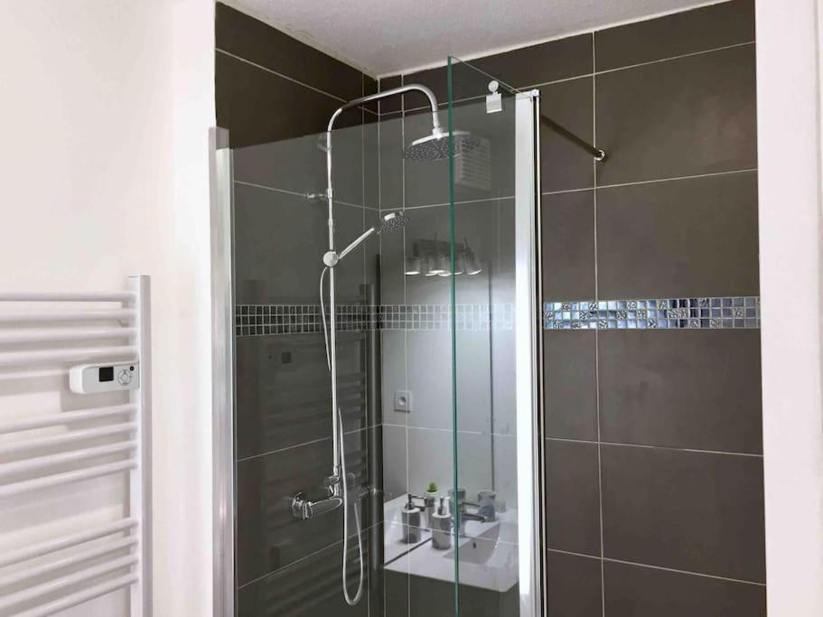 Ma Place Au Sud Aix Parking 엑상프로방스 외부 사진